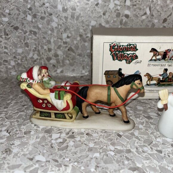 Lefton 1980s Colonial Village Horse Drawn Carriage Santa Bell Rings Snowman Boy - Picture 2 of 11